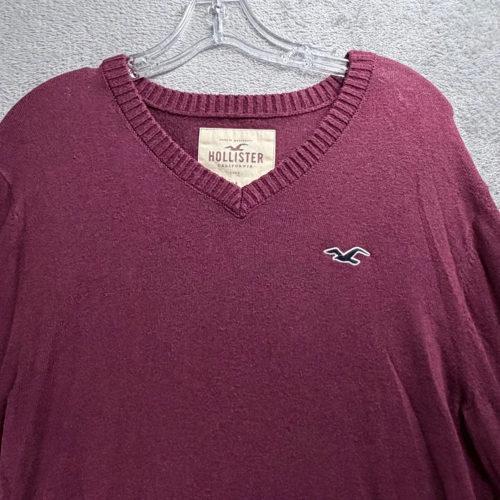 Hollister V-Neck Sweater Mens Medium Burgundy Red Knit Seagull Logo Long Sleeve
